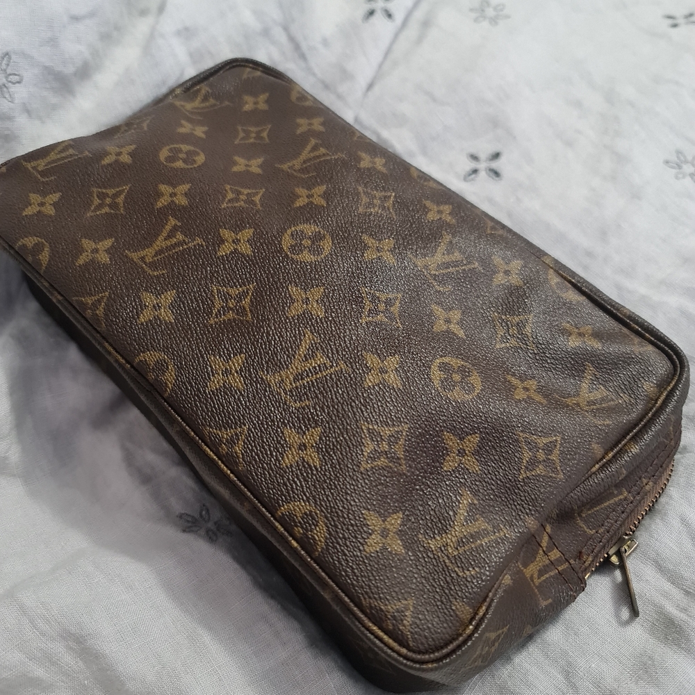 LV Monogram Trousse Toiletry